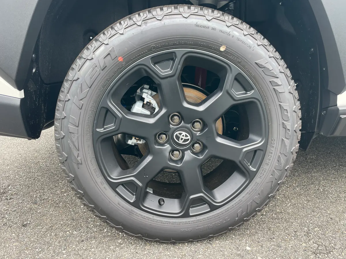 RAV4 Adventure"OFFROAD package Ⅱ"