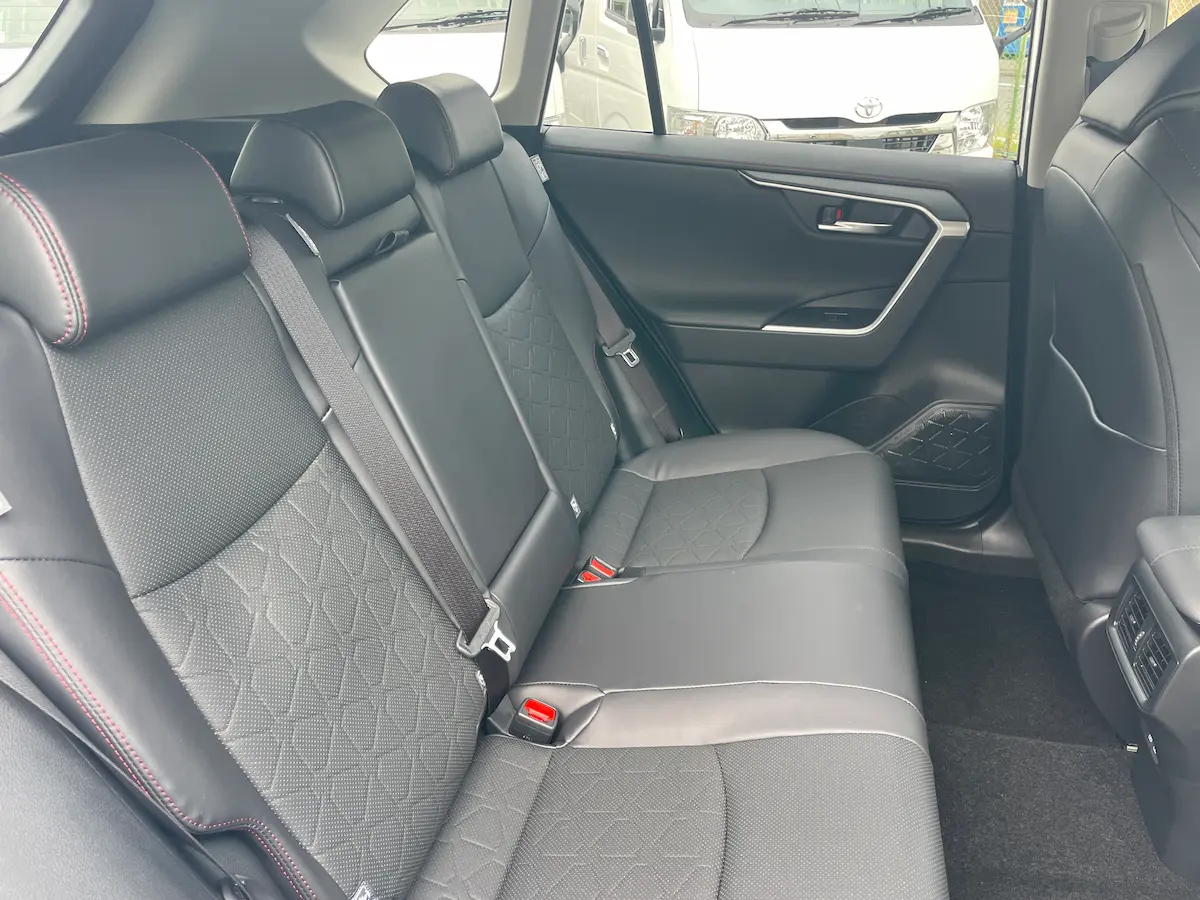 RAV4の室内サイズ