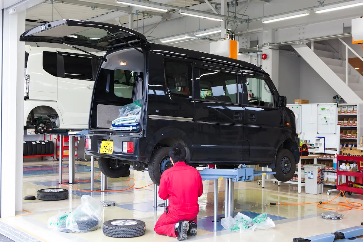 中古の普通車の車検期間は何年ごと?