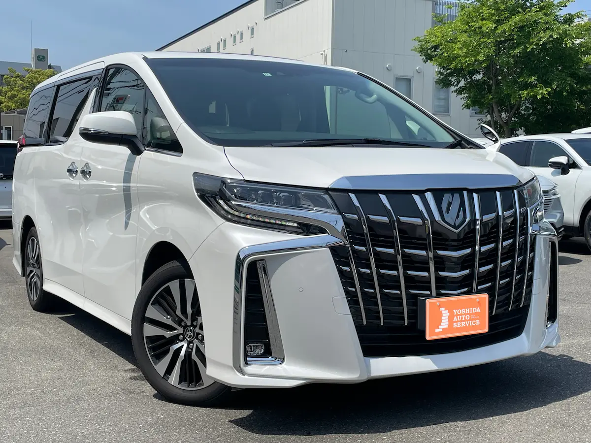 第3位:トヨタ アルファード