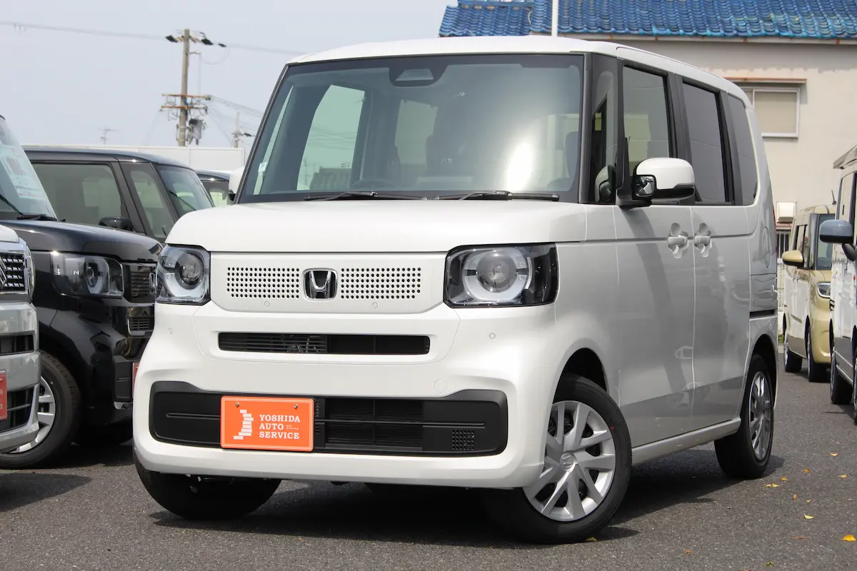 ホンダ:N-BOX(軽自動車)