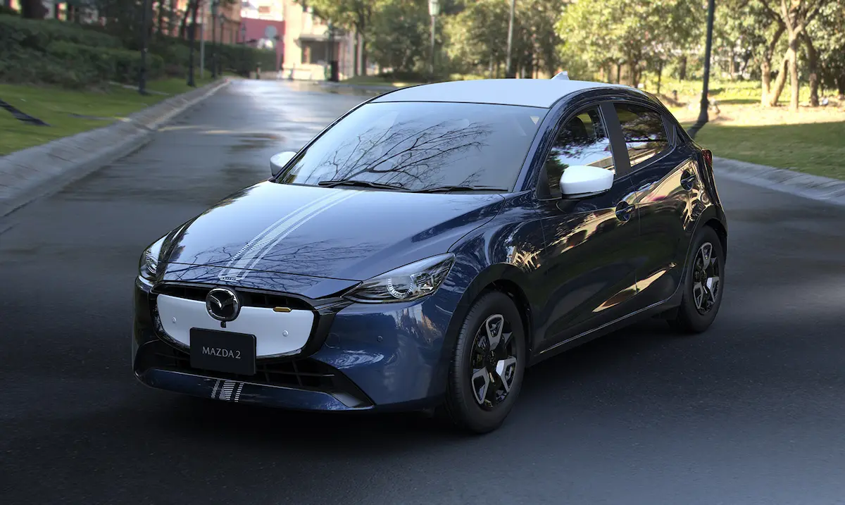 マツダ:MAZDA2