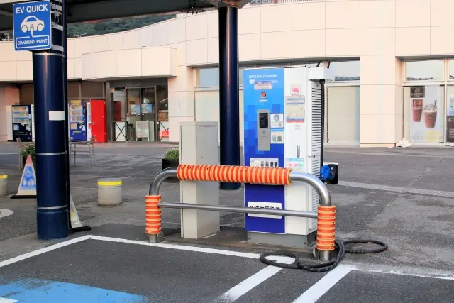 PHVと他の電動車との違い