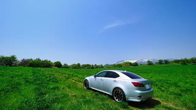 日産のセダンの購入は新車?未使用車?中古車?